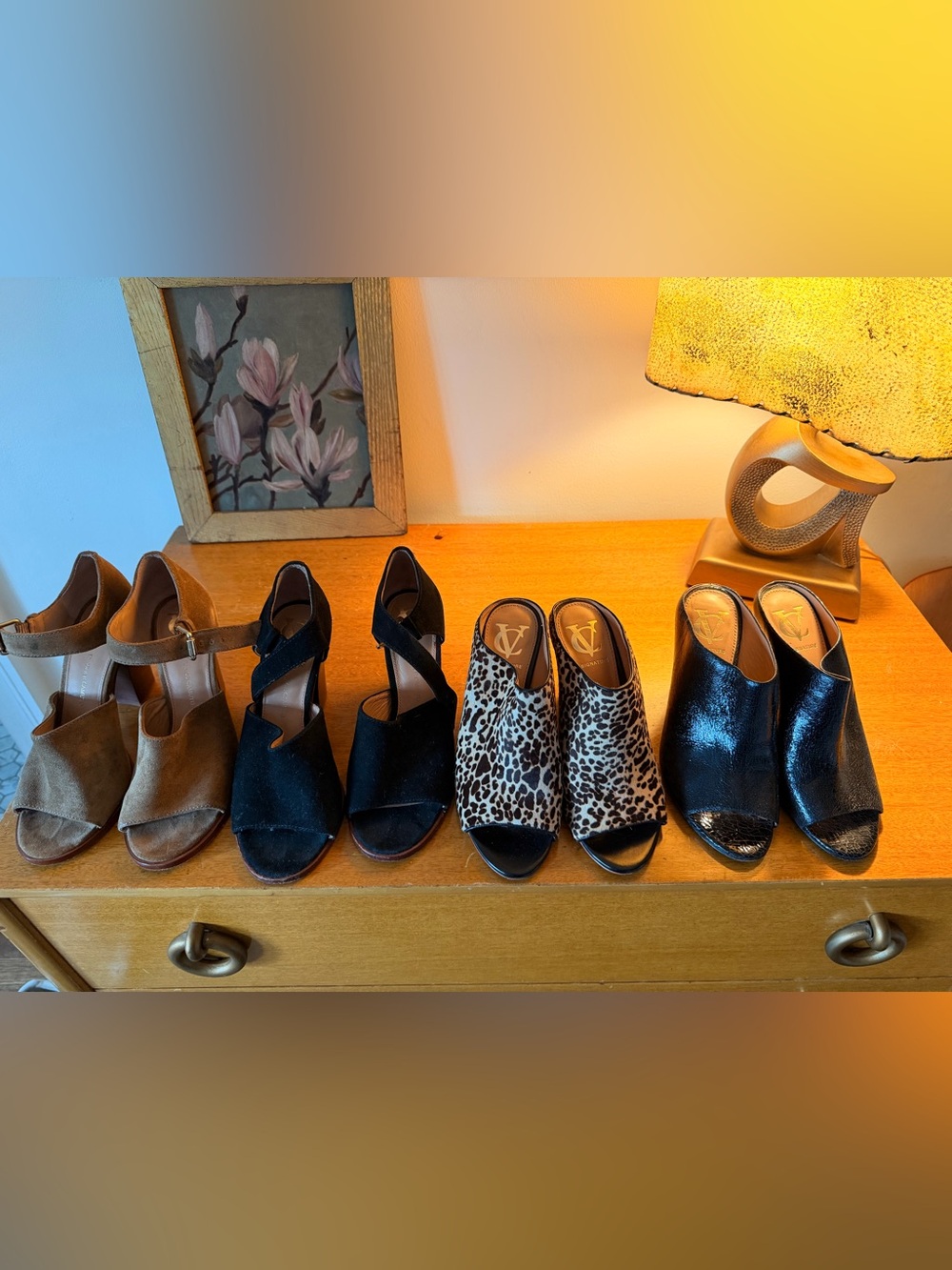 Four pairs of Vince Camuto women’s heels sandals shoes size 7